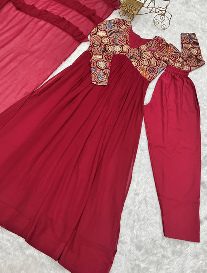 Pure Fox Georgette Embroidered Kurta Set with  Pants and Dupatta