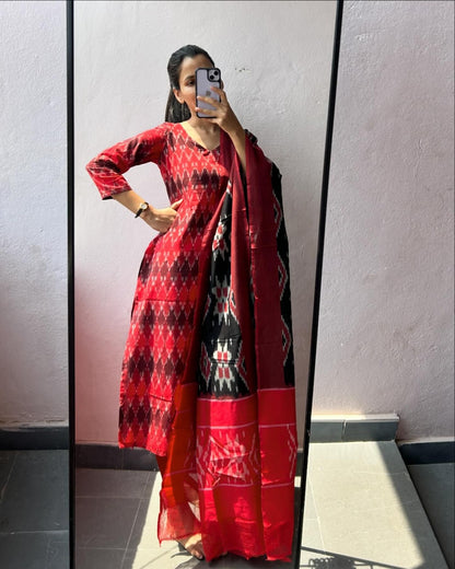 Ikat Cotton Kurti & Dupatta Set - Stylish & Comfortable